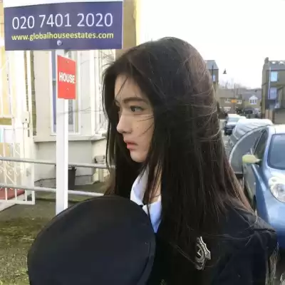 秦明凝